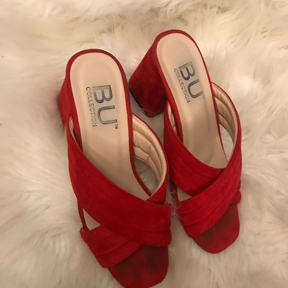 Red mules - Picture 2 of 3